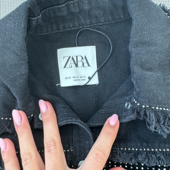 Zara Jacket - Picture 2 of 3